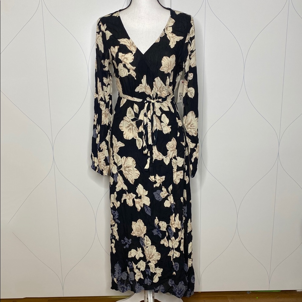 NWT Billabong Floral Fever Dress black M